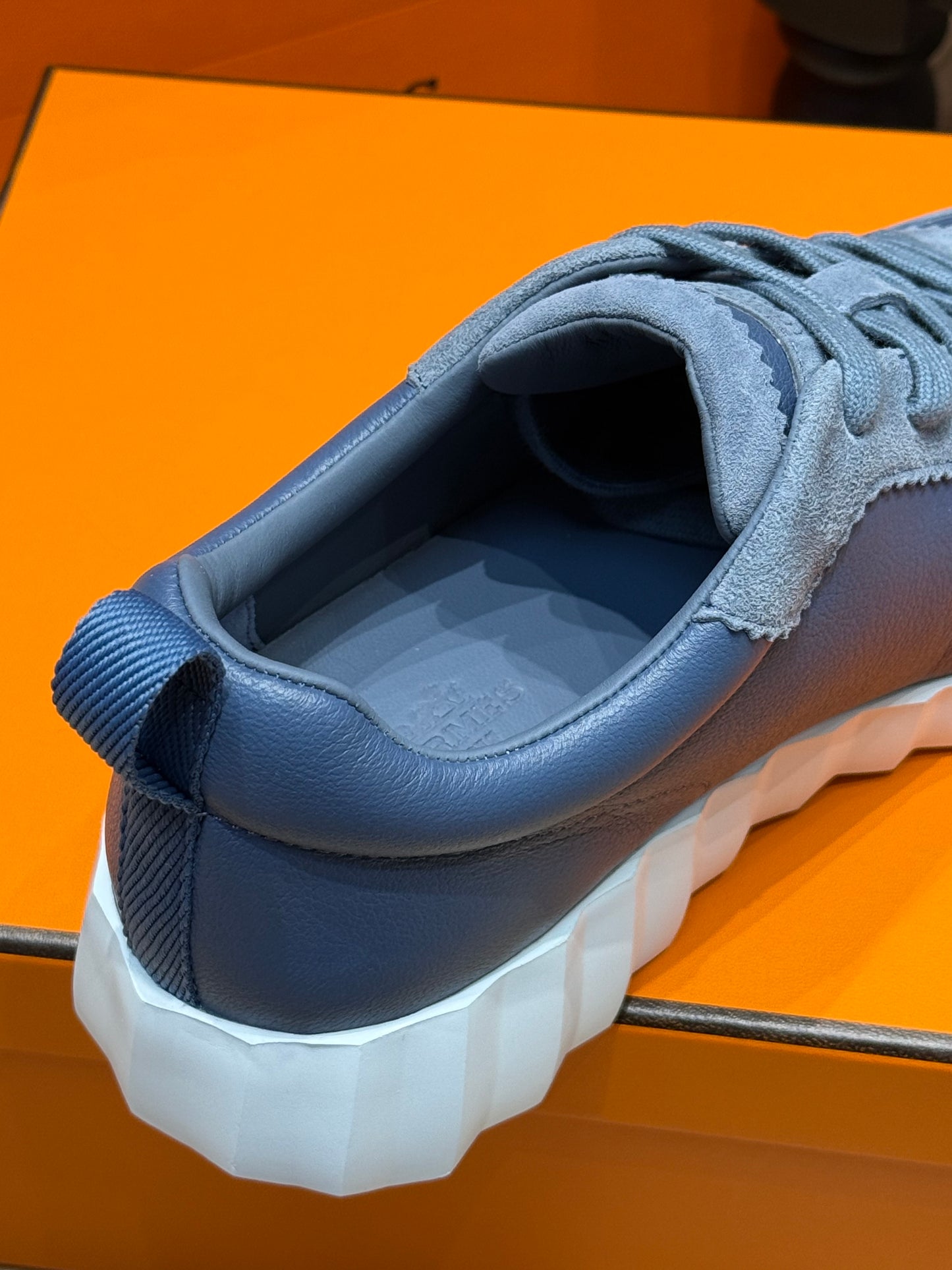 HERM BOUNCING SNEAKER