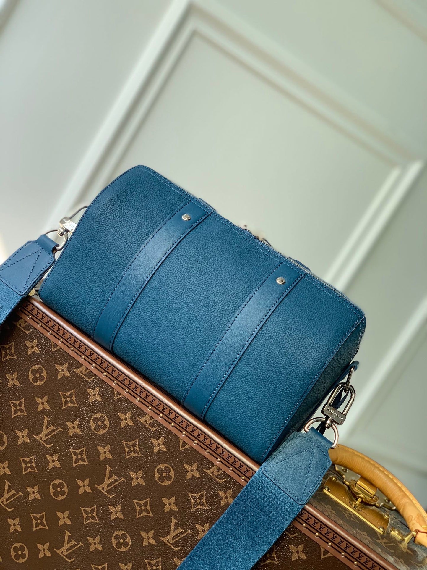 LOU CITY KEEPALL BAG
