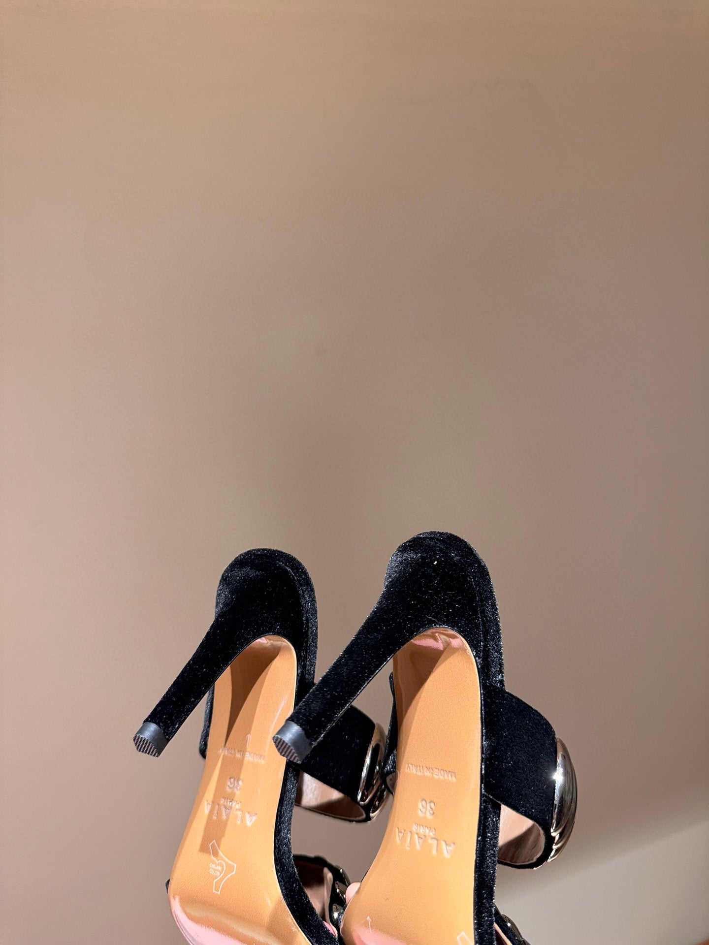 ALAIA HEELS