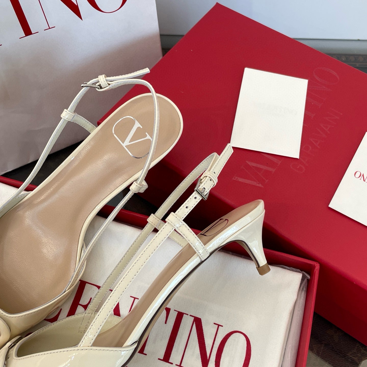 VAL HEELS