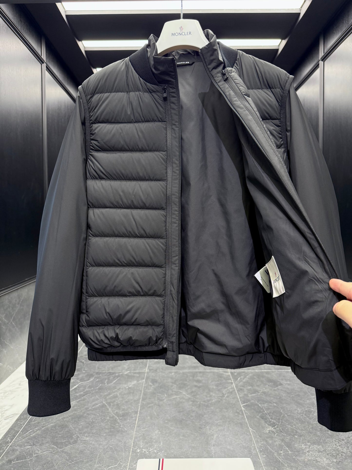 MONC VERNEY JACKET