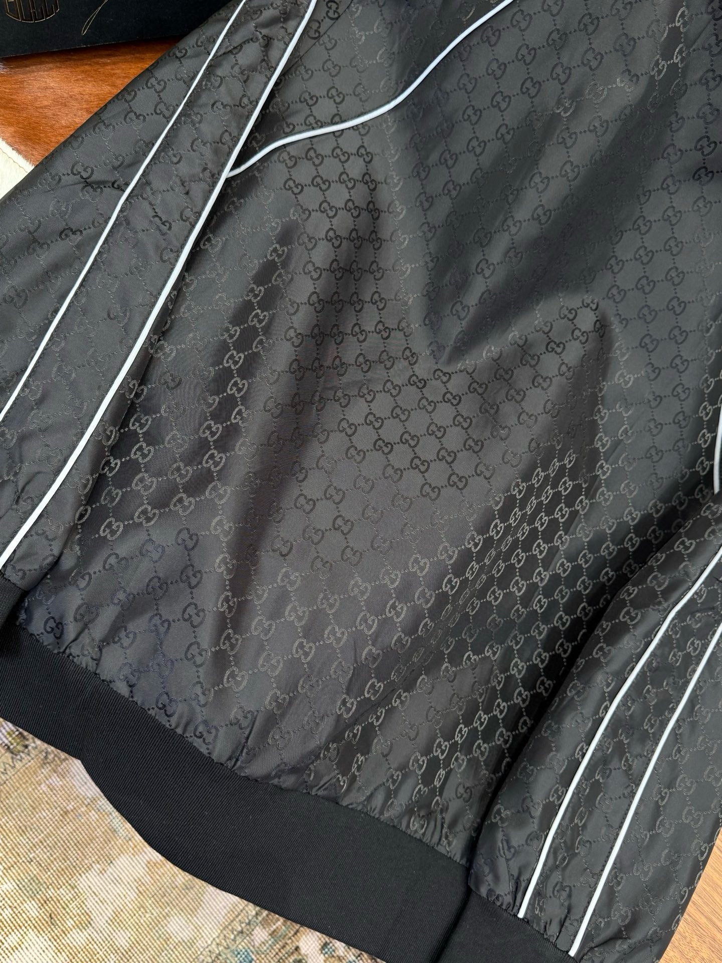 GG BOMBER JACKET