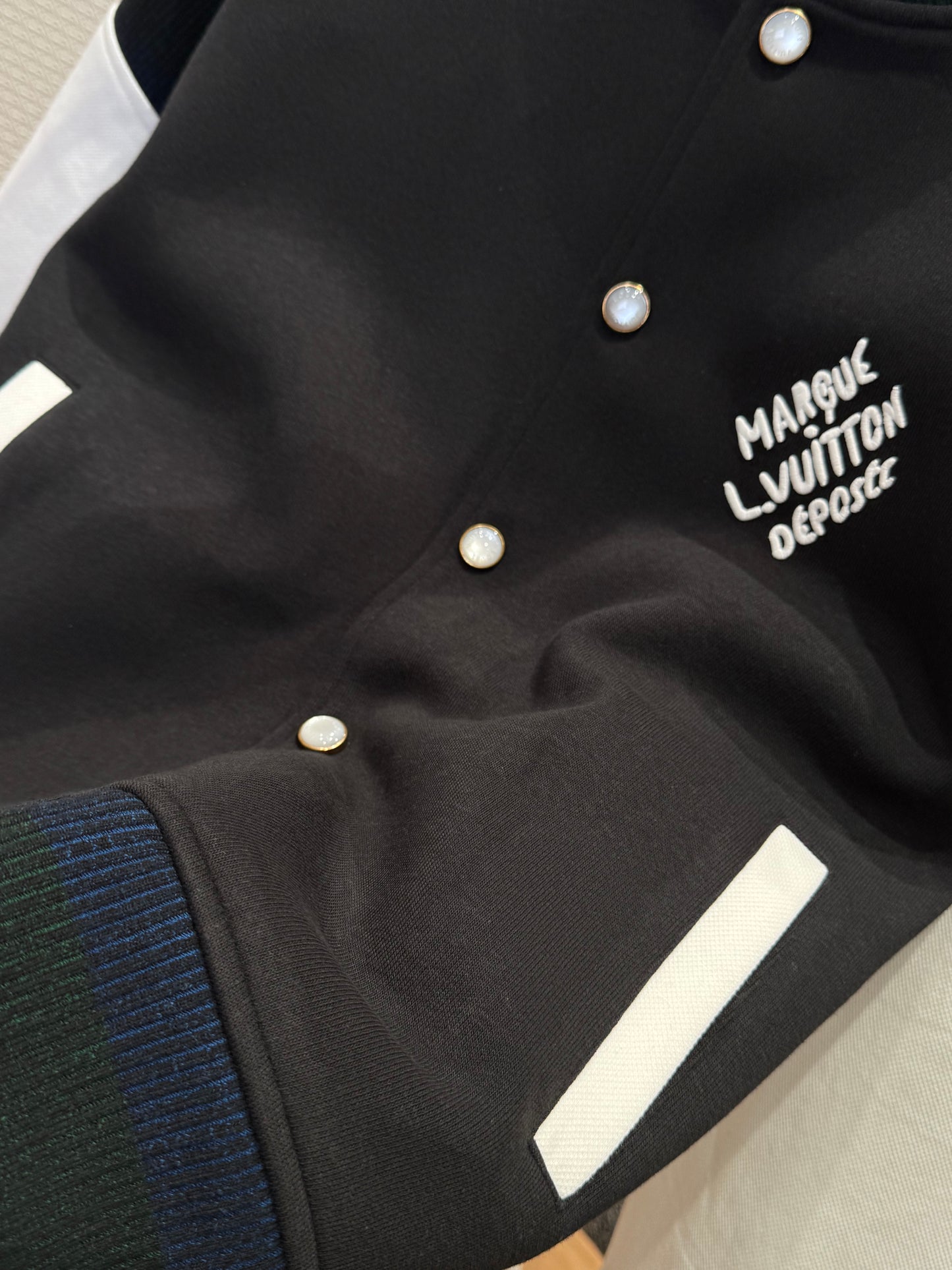 LOU JACKET