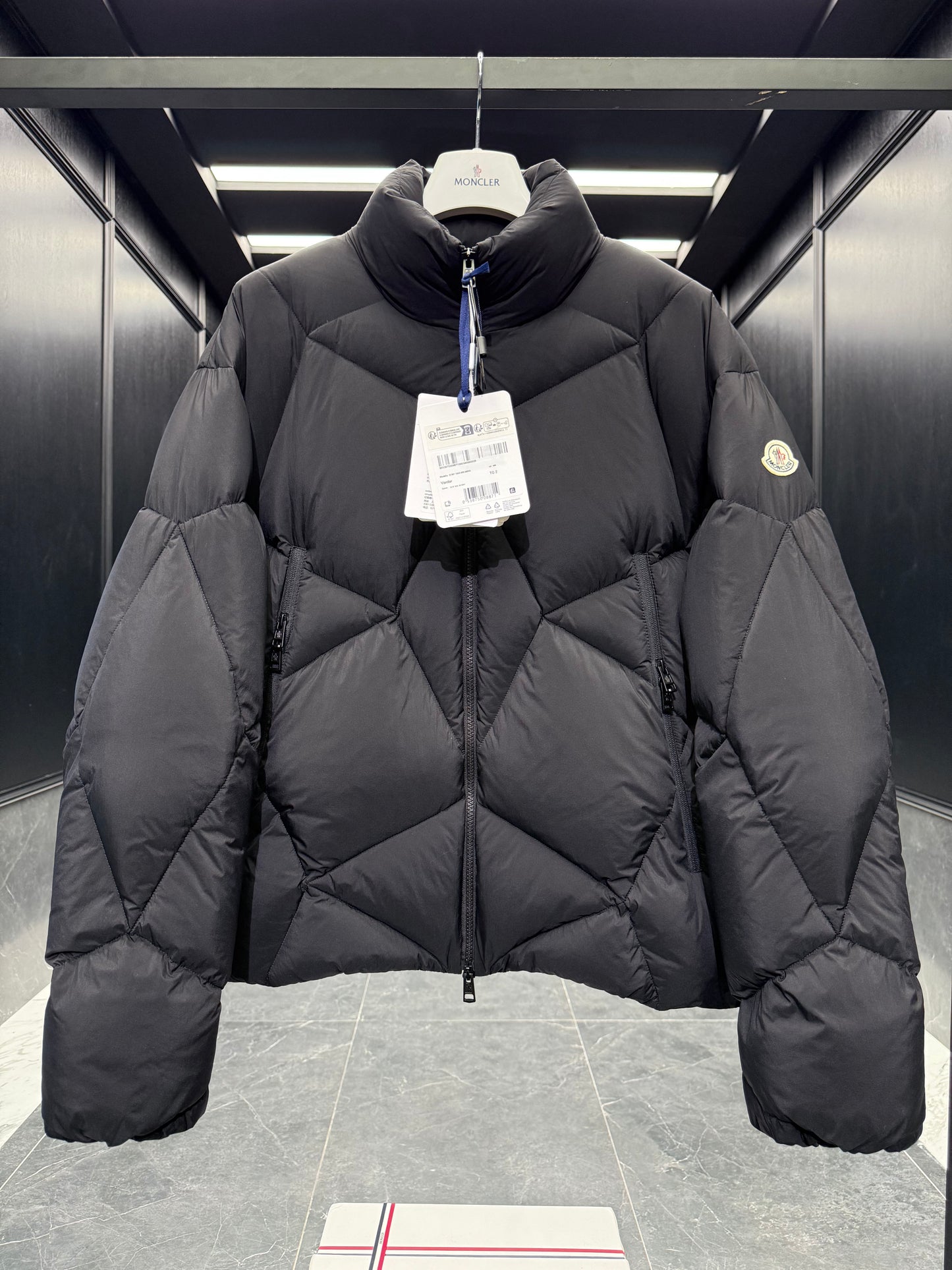 MONC VARDAR JACKET