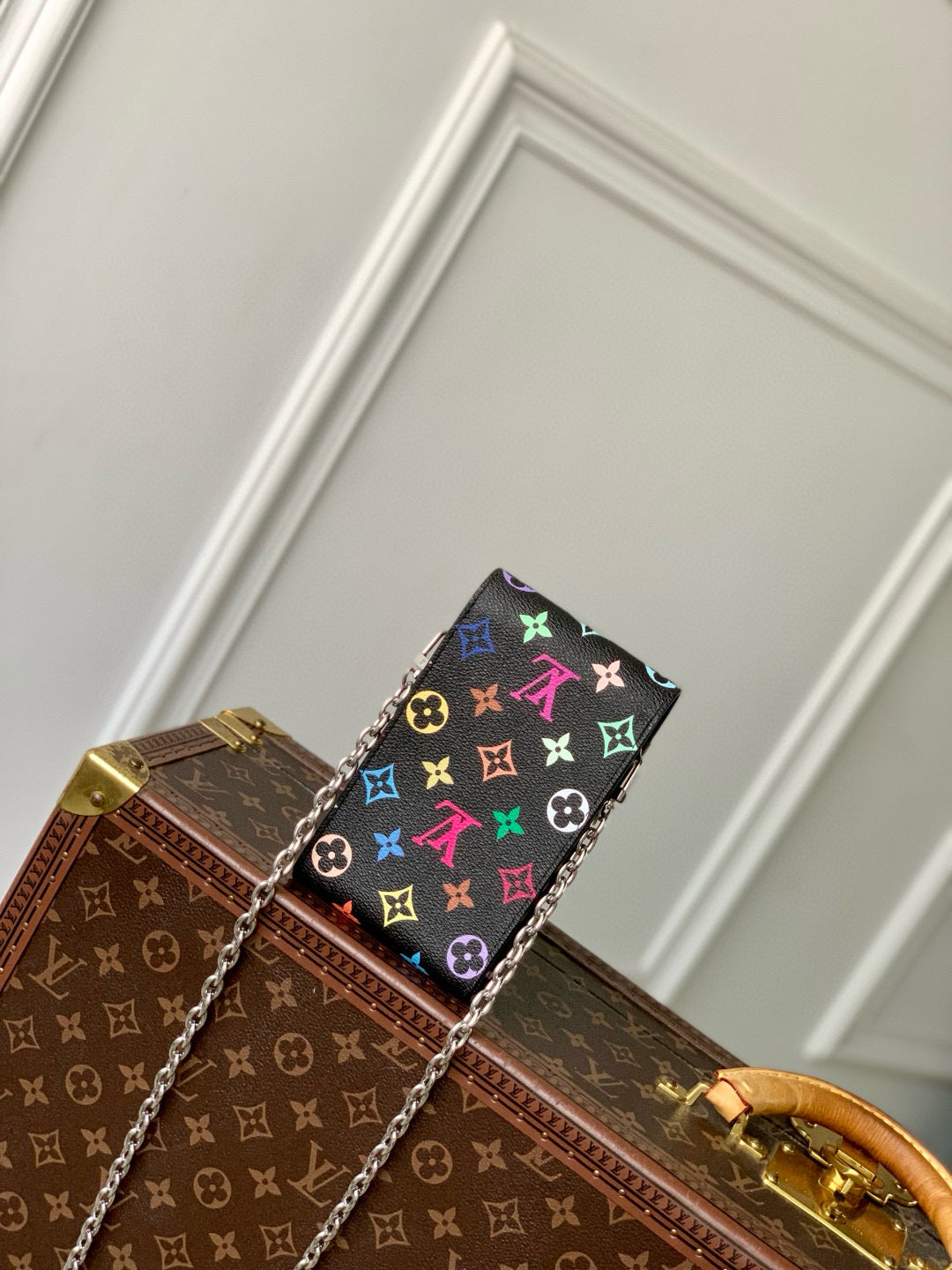 LOU x MURAKAMI METIS PHONE POUCH