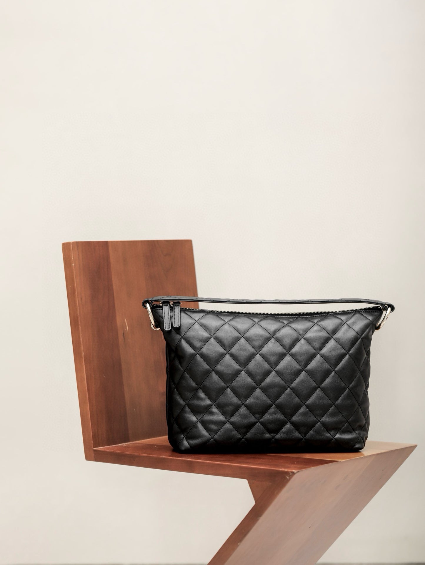 CC 23B HOBO BAG