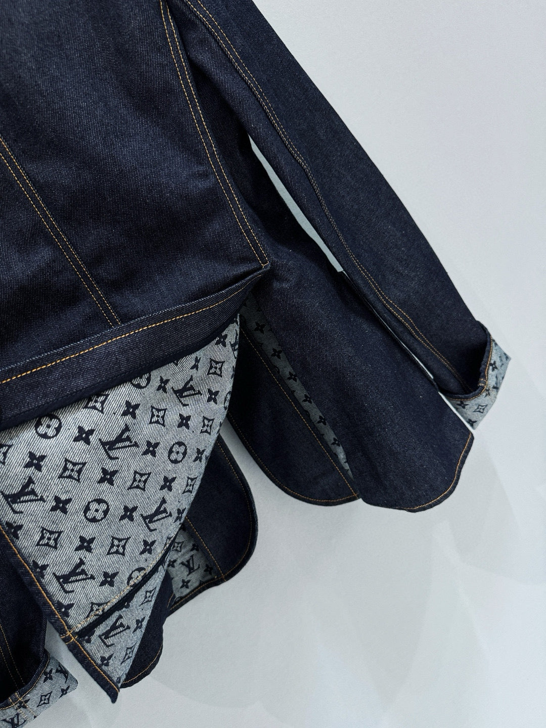 LOU DENIM BLAZER