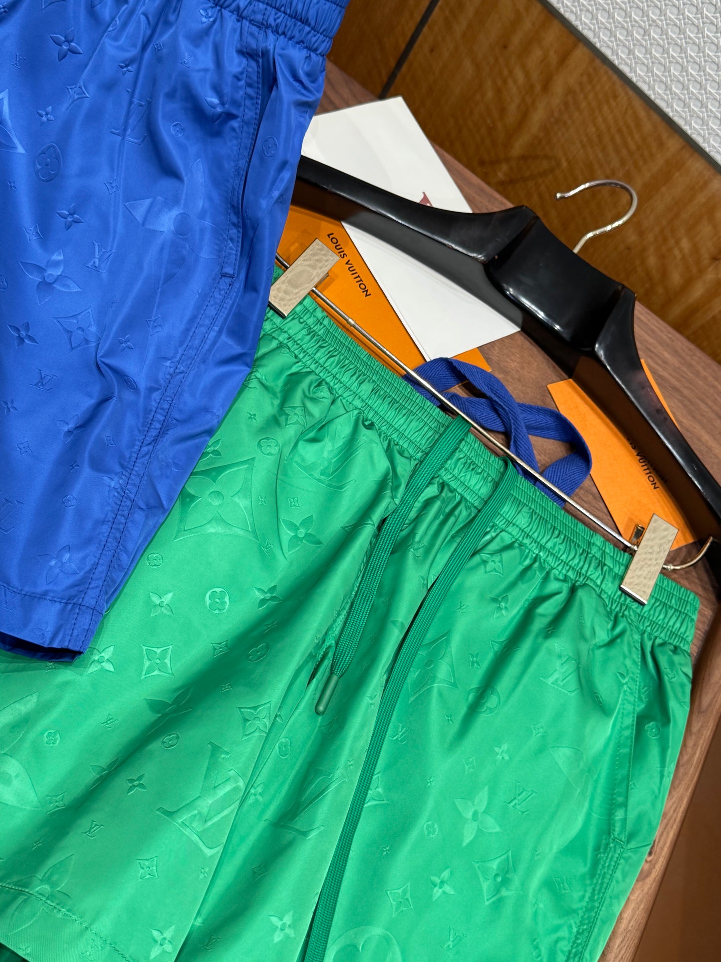 LOU SHORTS