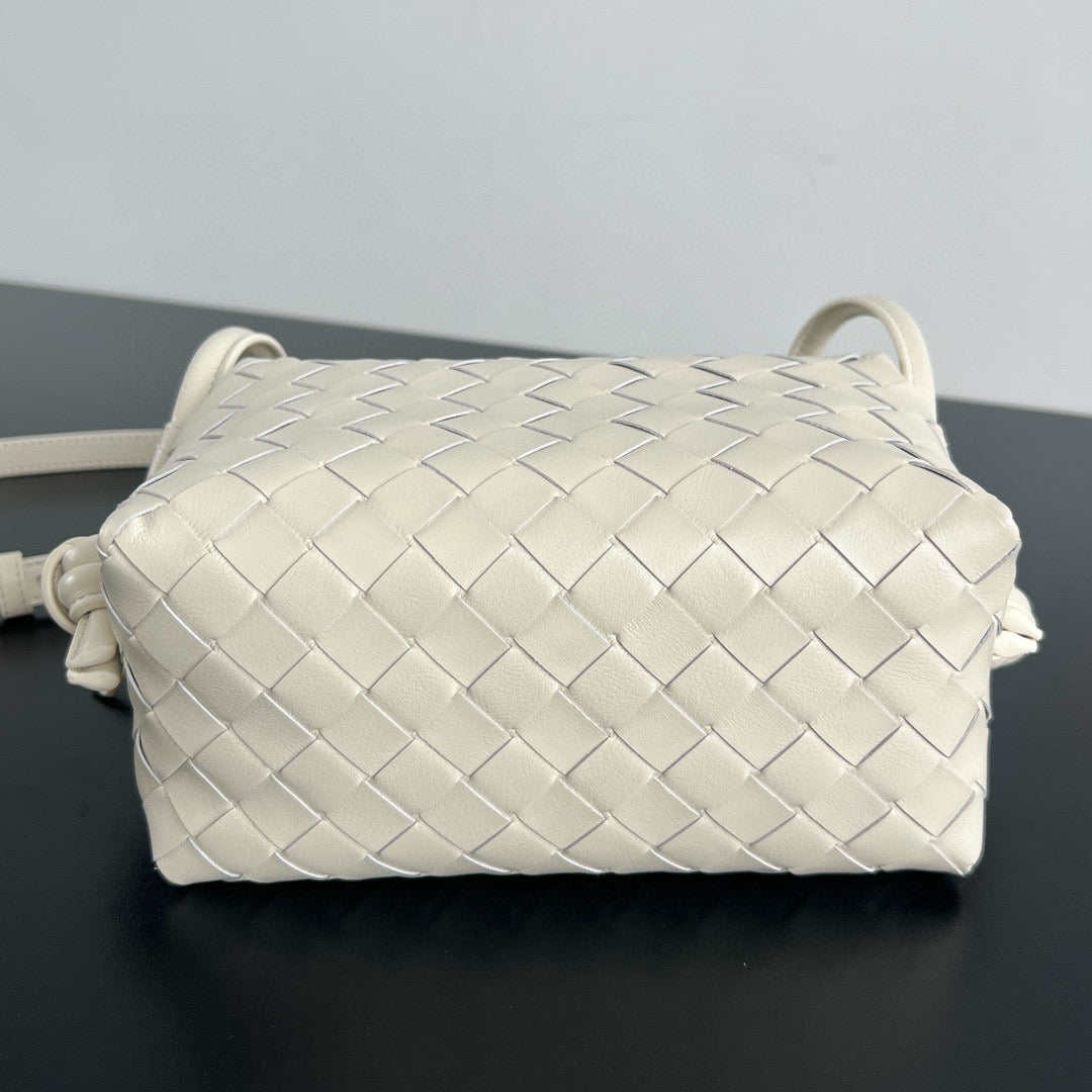 BOTT TOP HANDLE LOOP BAG