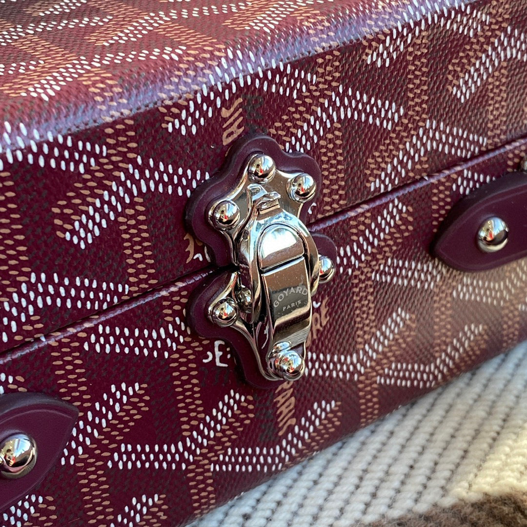 GOYA GRAND HOTEL TRUNK BAG