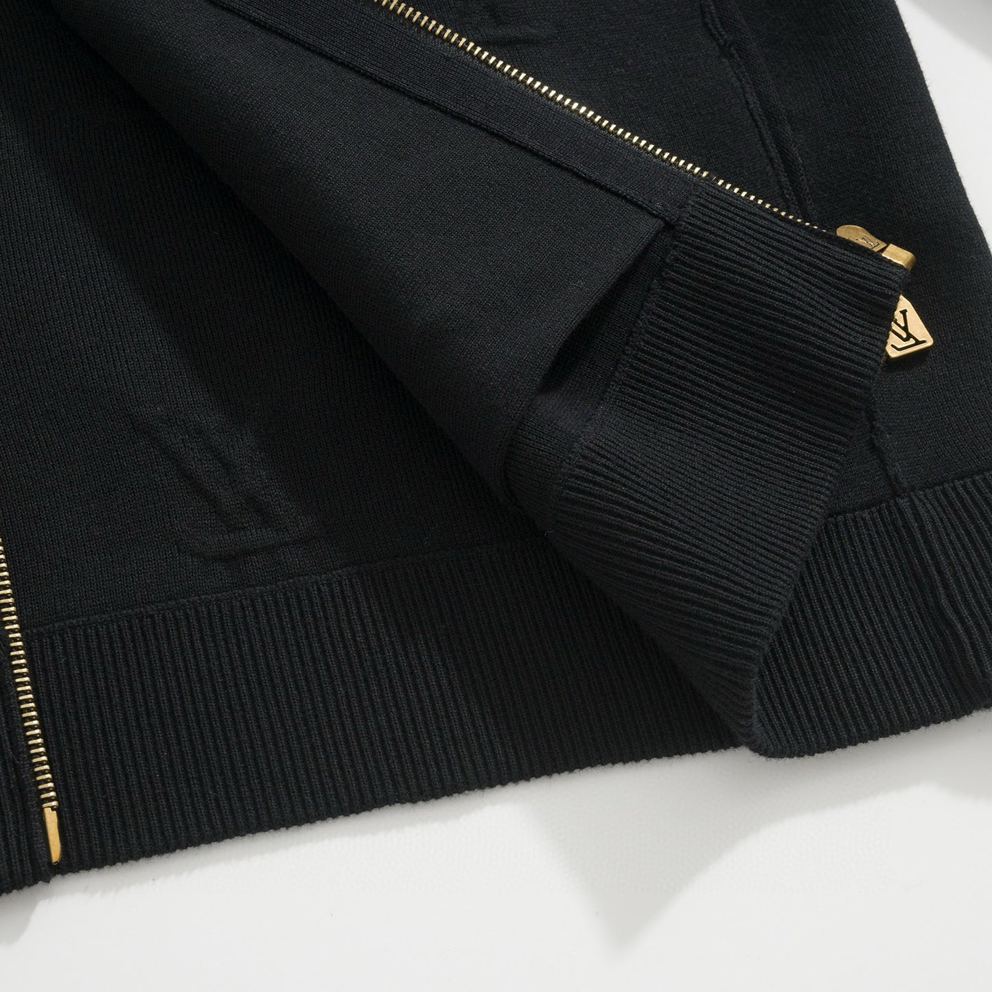 LOU ZIP CARDIGAN
