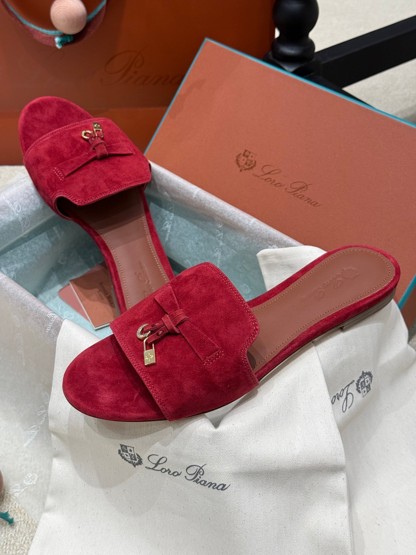 LORO P SUMMER CHARM SLIPPER