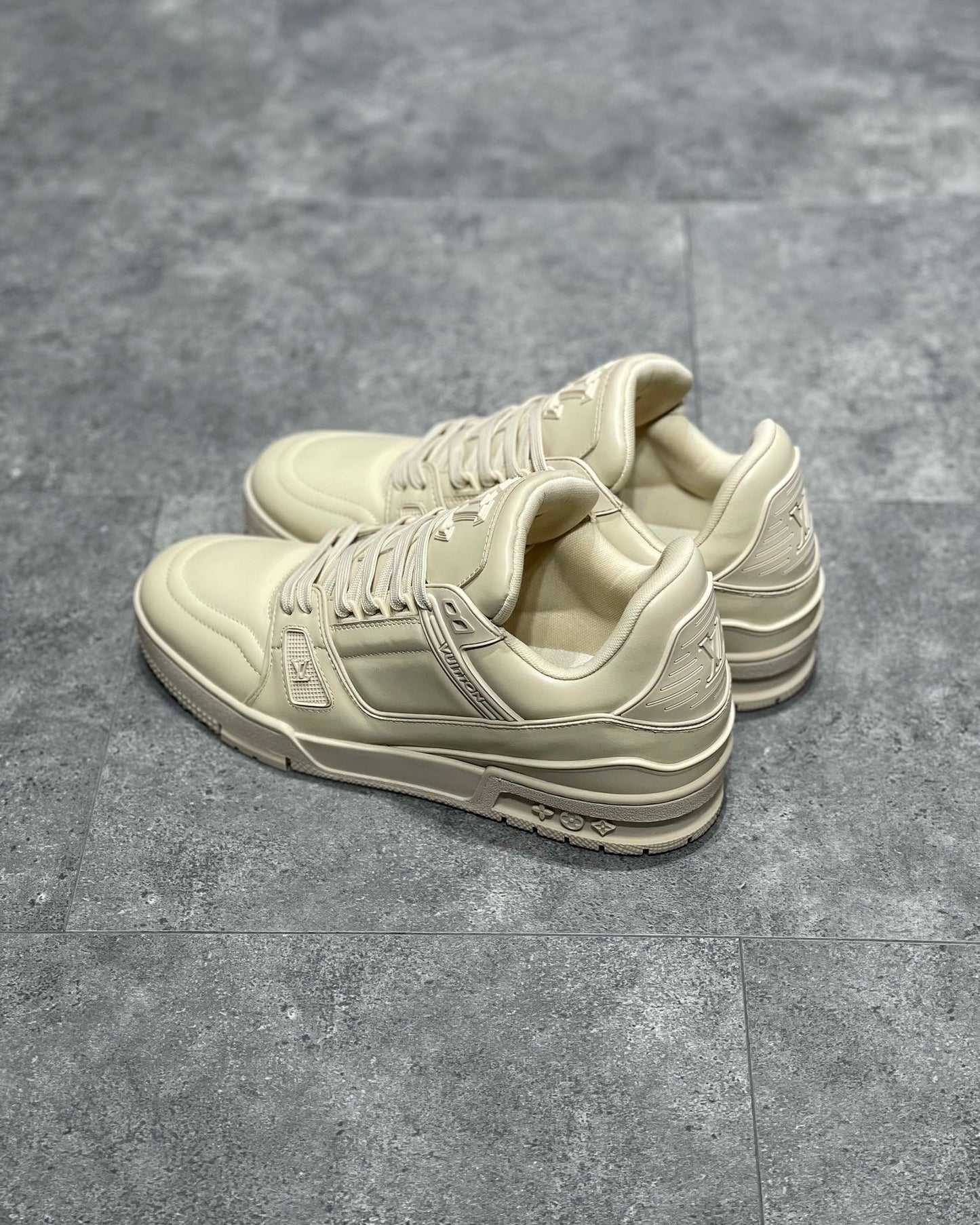 LOU TRAINERS