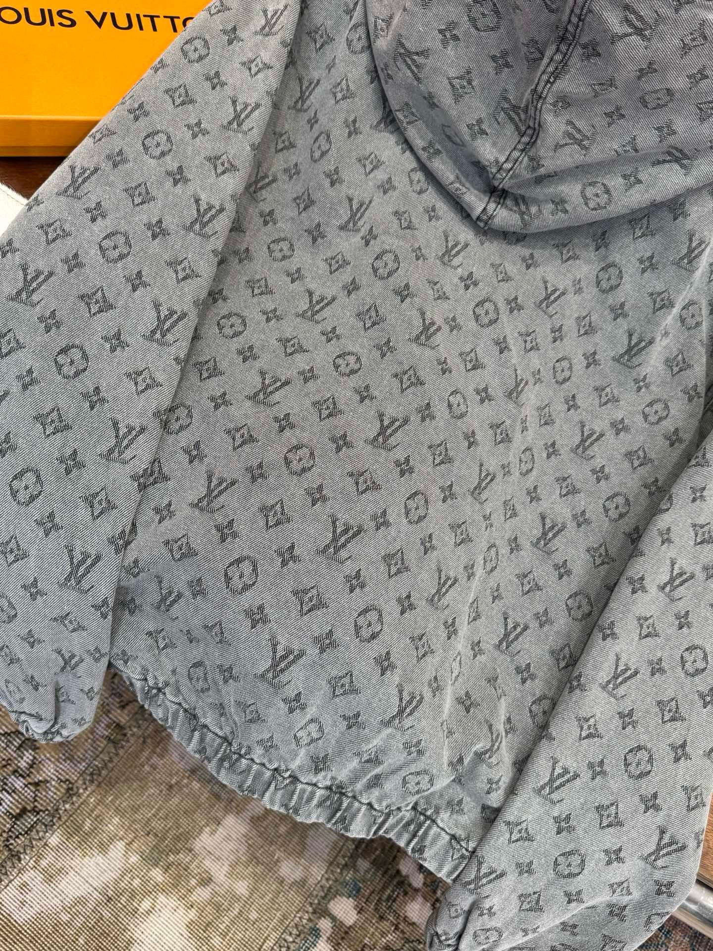 LOU DENIM JACKET