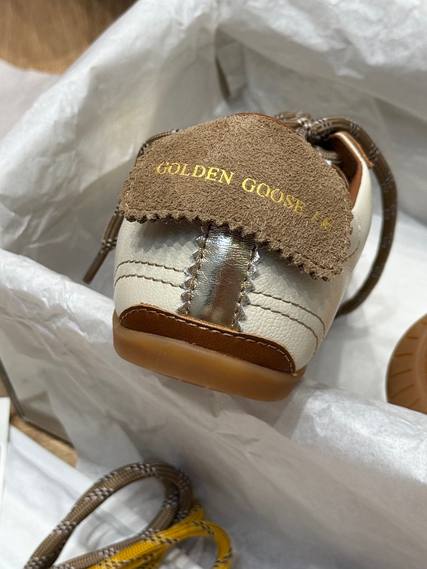 GOLDEN G TRAINERS