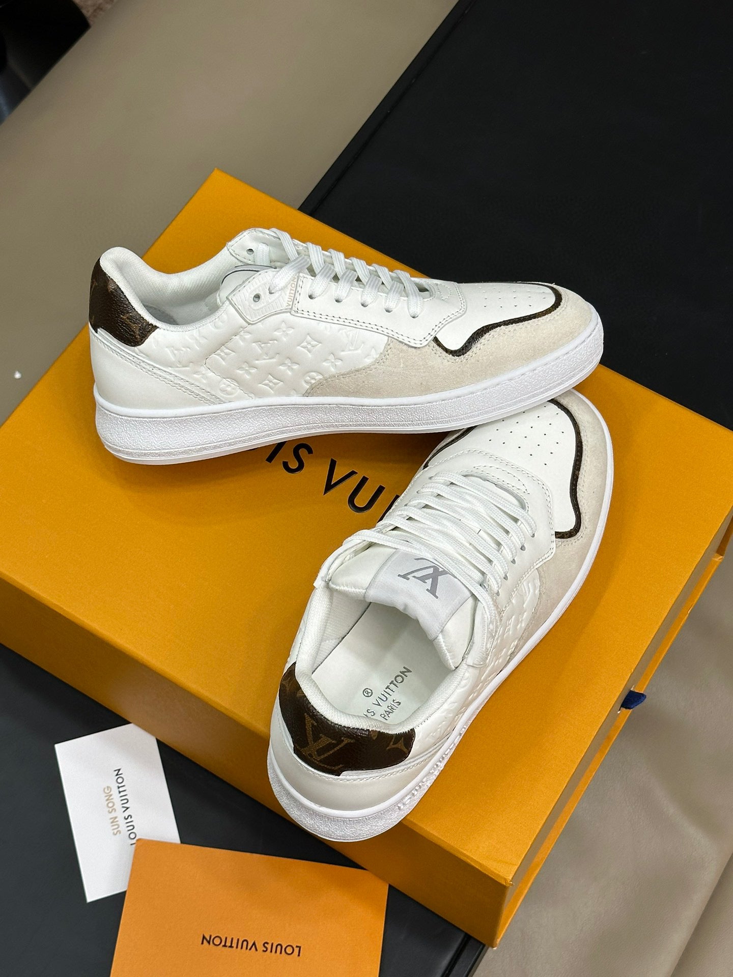 LOU TRAINERS