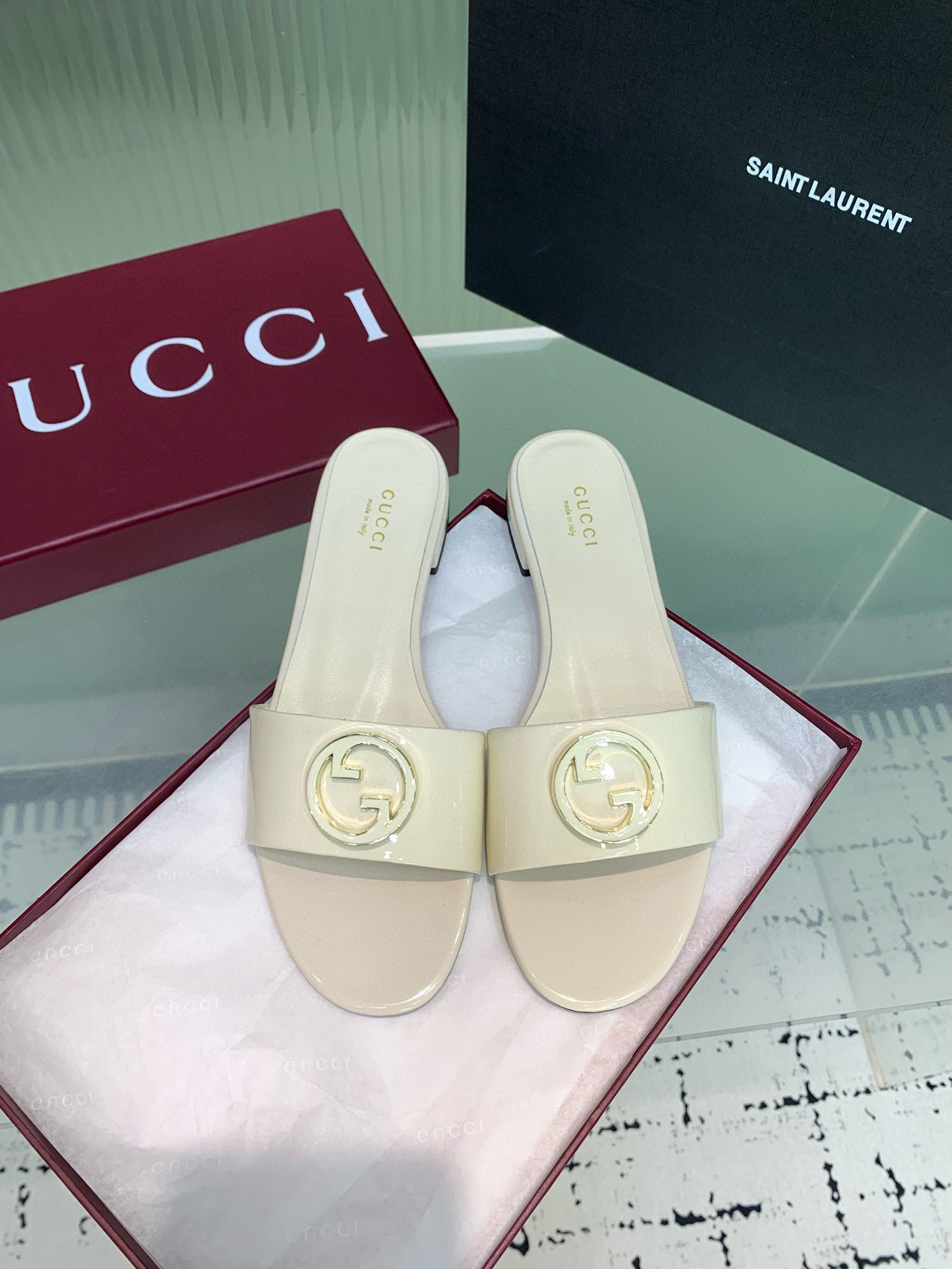 GG SANDALS