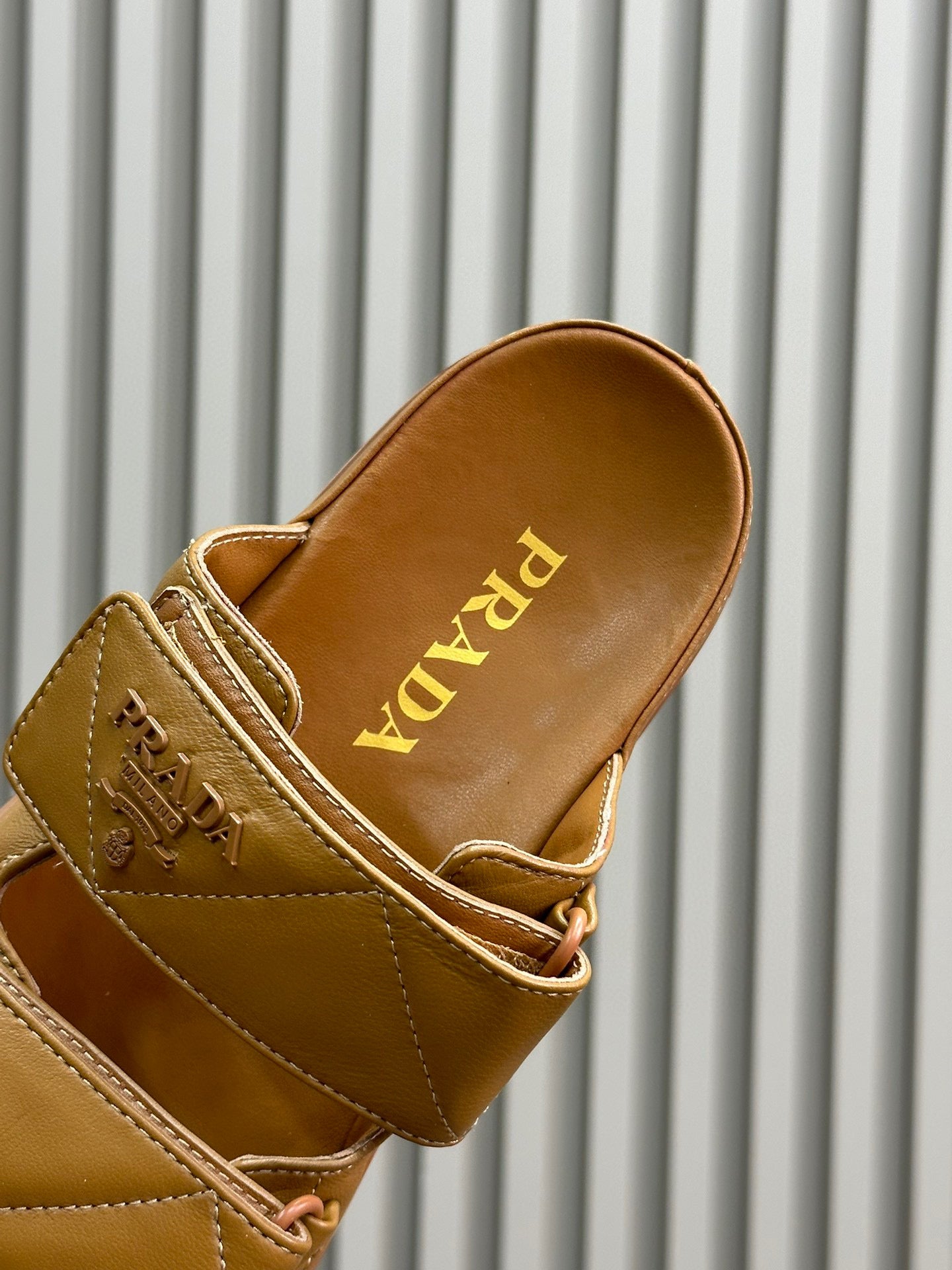 PD NAPPA LEATHER SLIDES