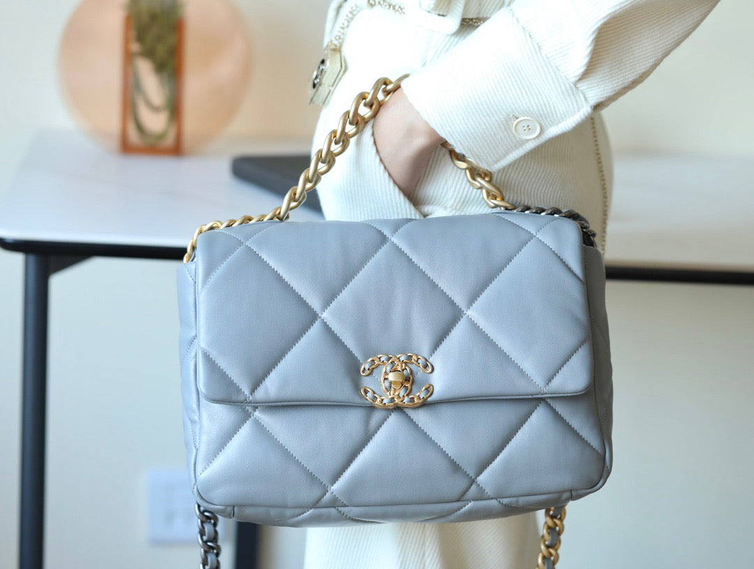 CC 19 BAG