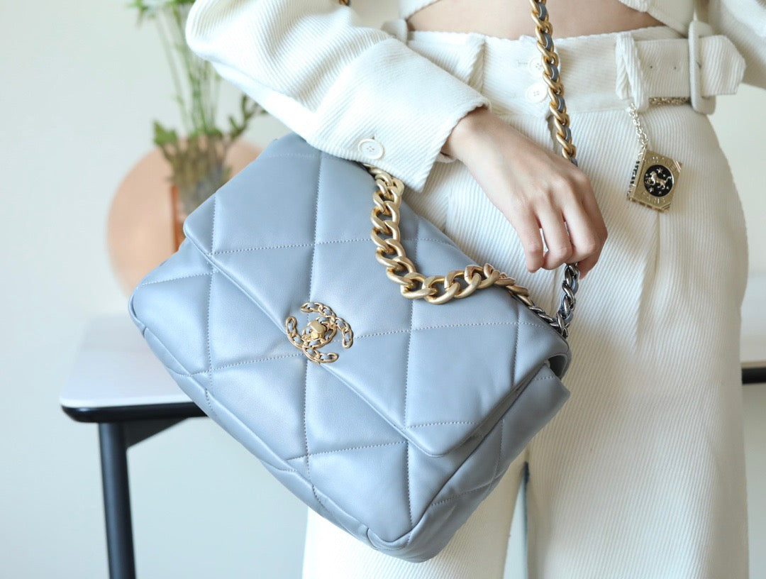 CC 19 BAG