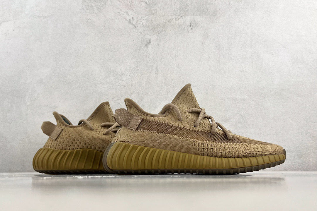 YEEZY BOOST 350 V2