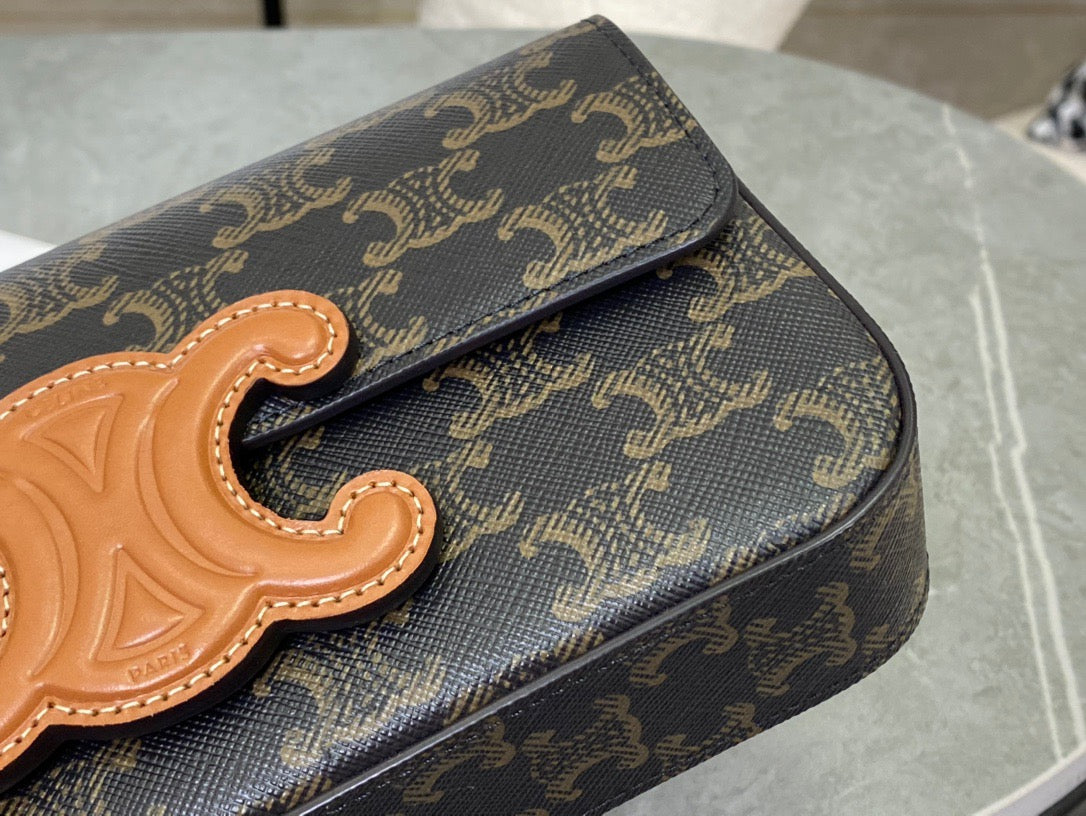CEL TRIOMPHE SHOULDER BAG