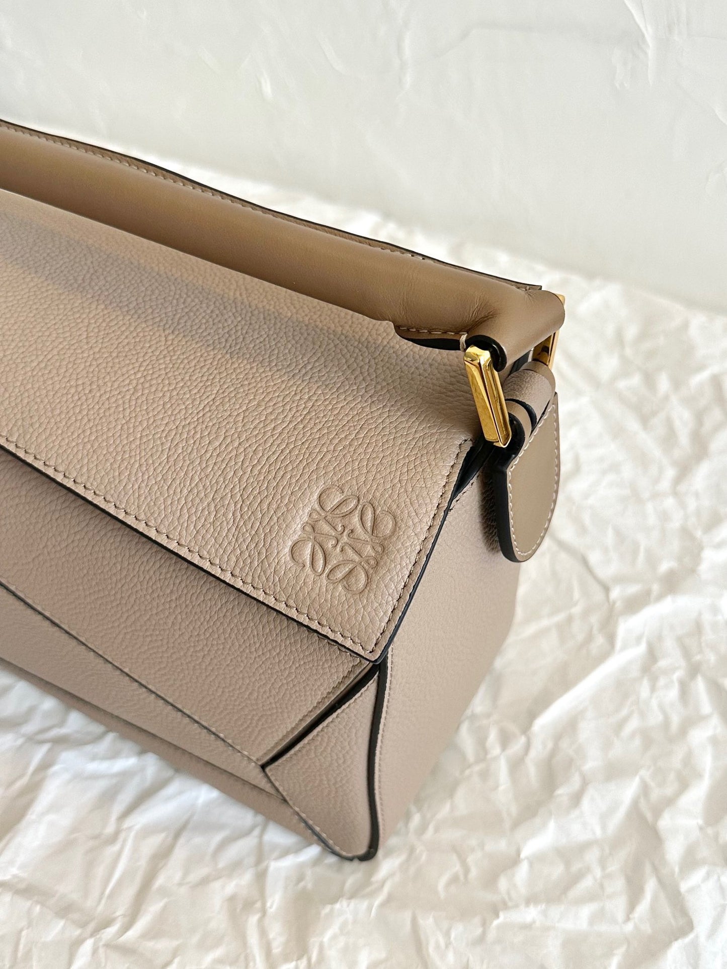 LOEW SMALL PUZZLE EDGE BAG