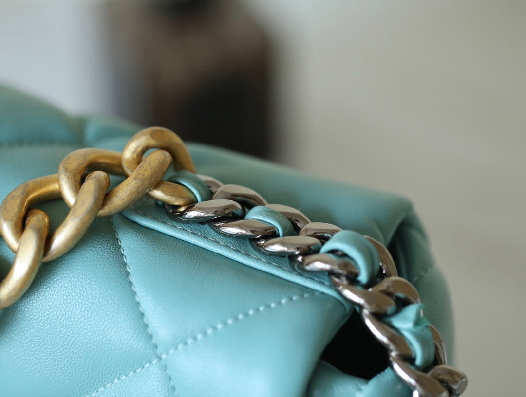 CC 19 BAG