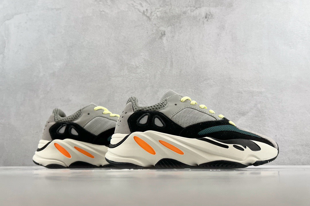 YEEZY BOOST 700