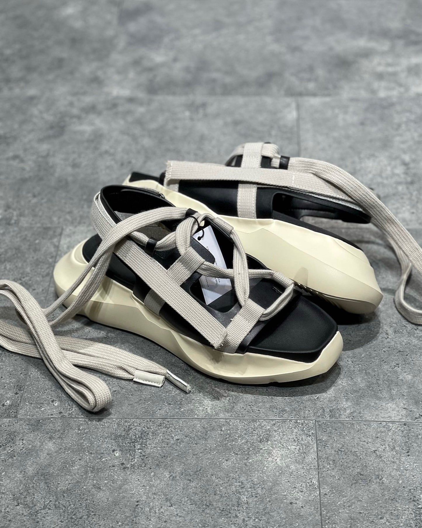 RICK O SNEAKERS