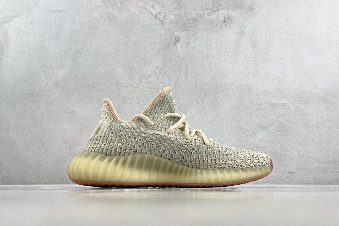 YEEZY BOOST 350 V2