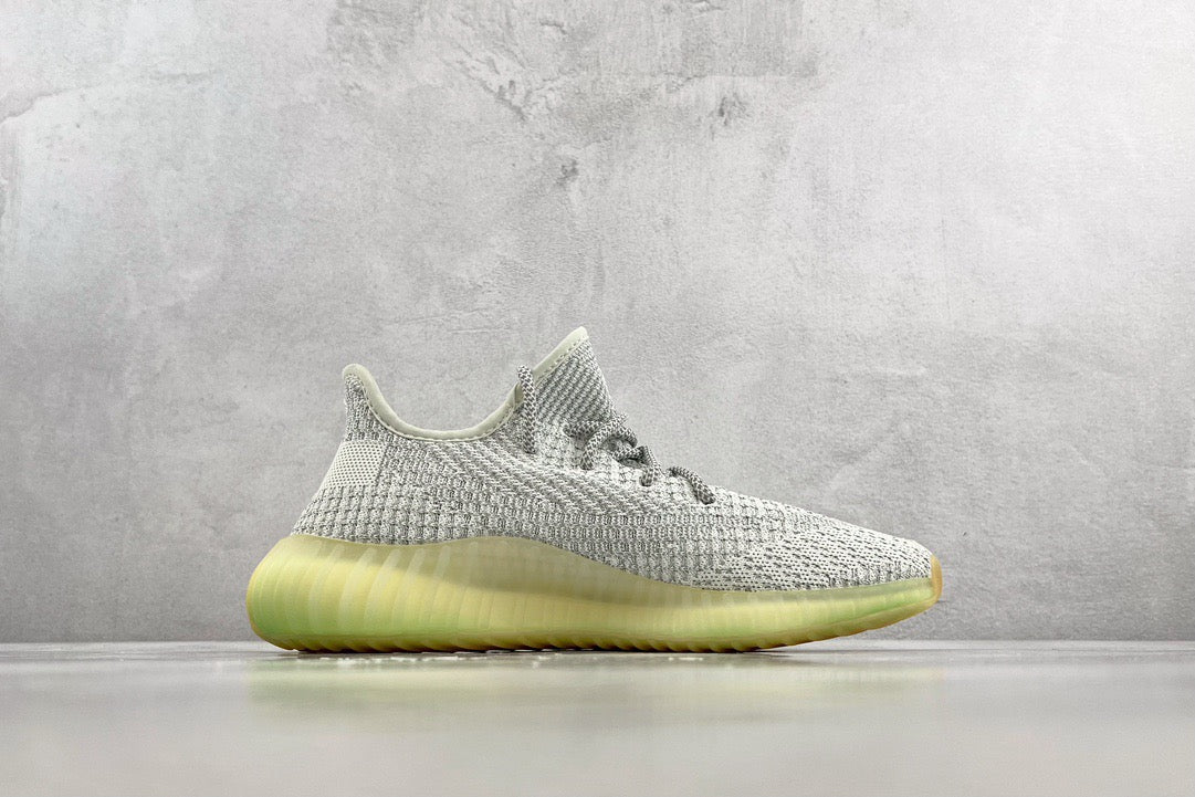 YEEZY BOOST 350 V2