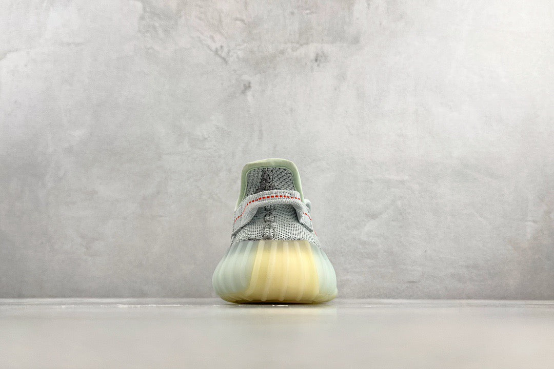 YEEZY BOOST 350 V2