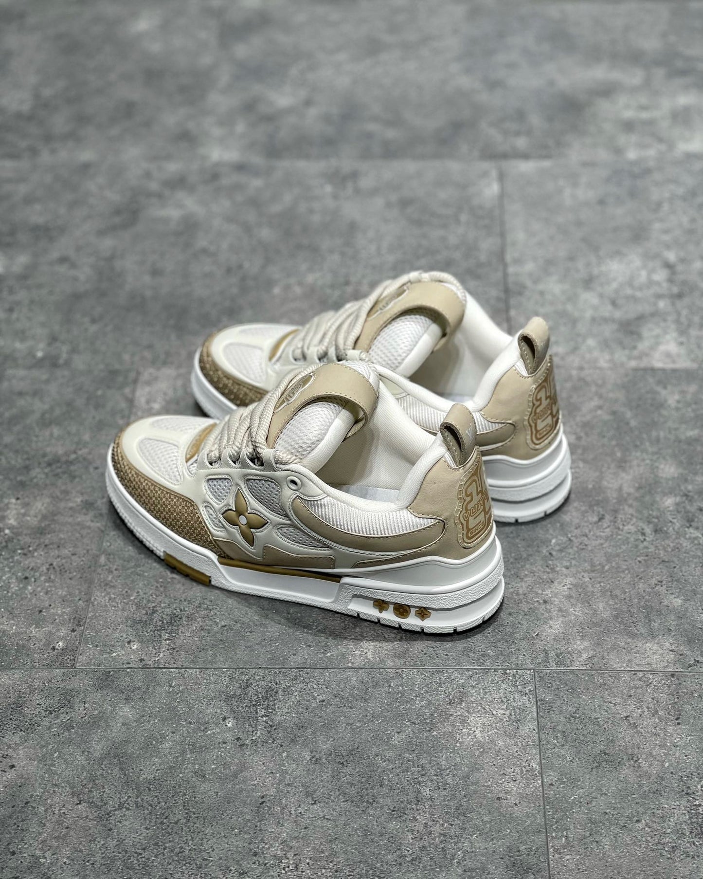 LOU TRAINERS