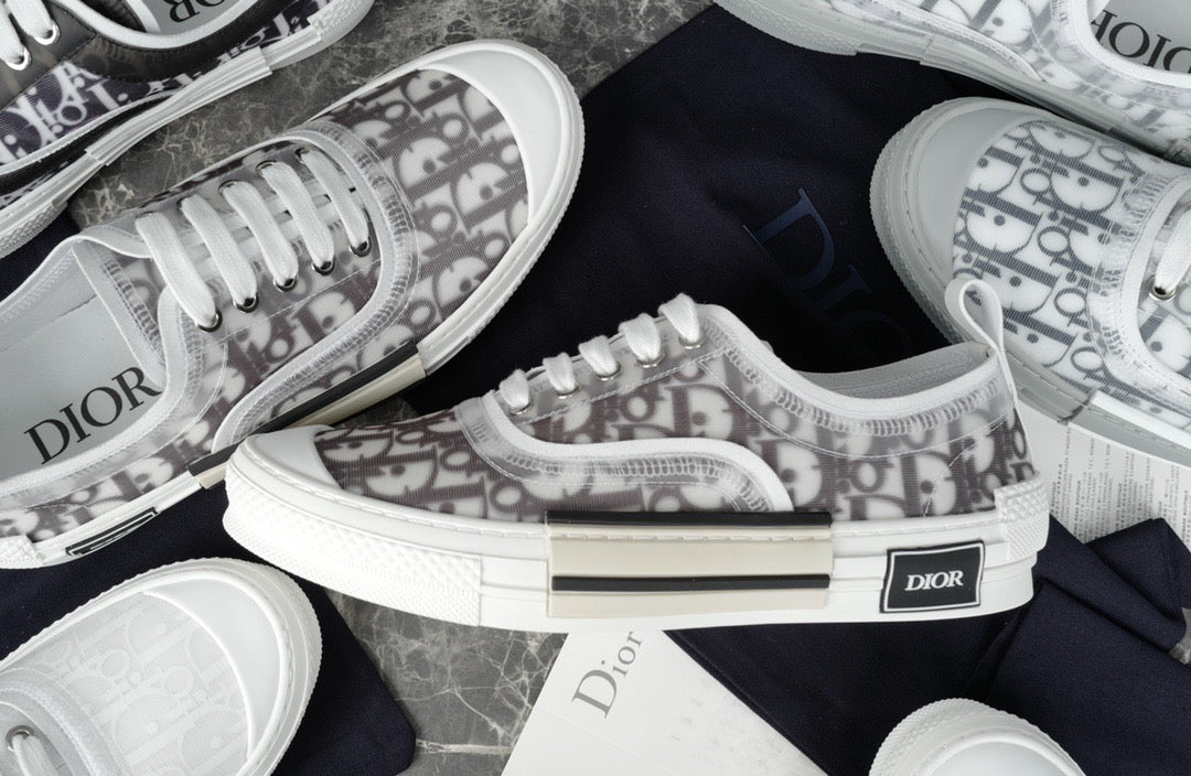 CD B23 SNEAKERS