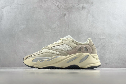 YEEZY BOOST 700