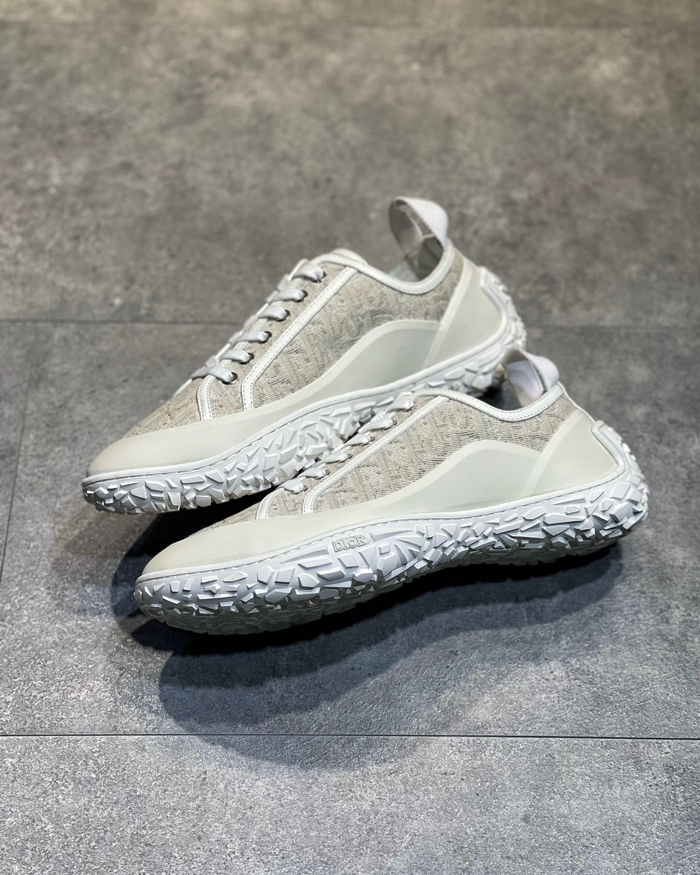 CD B28 SNEAKERS
