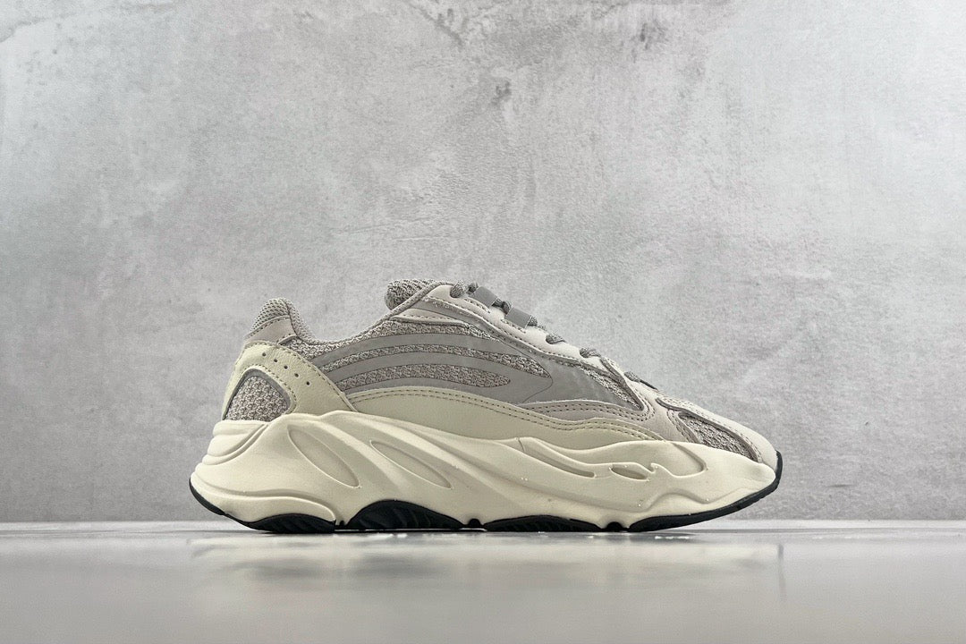 YEEZY BOOST 700
