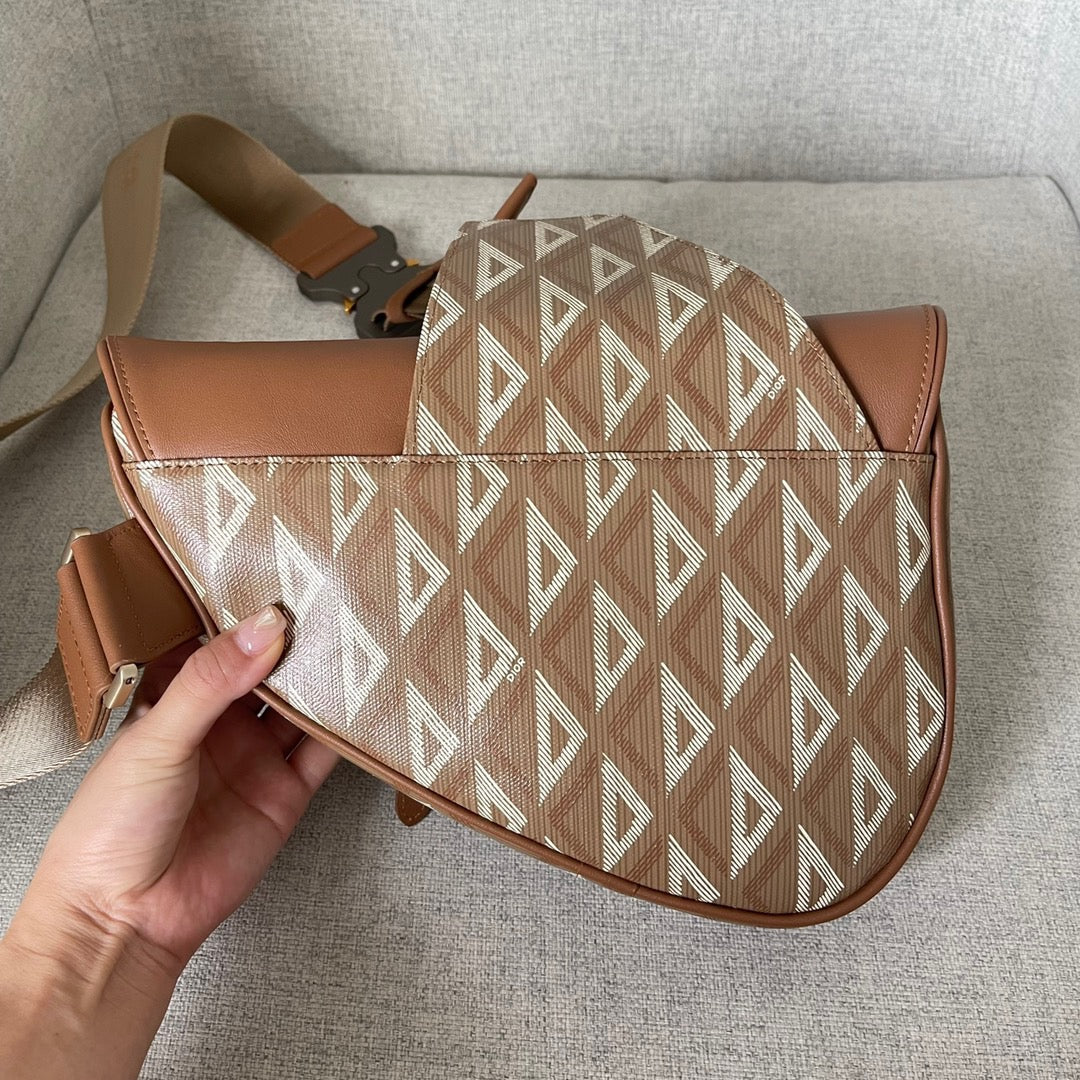 CD SADDLE BAG