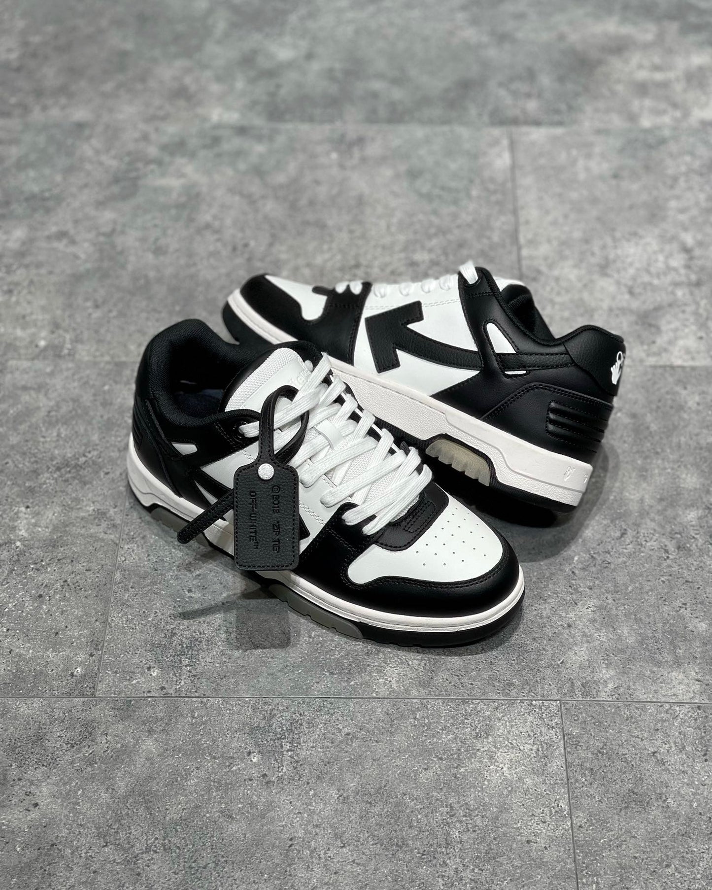OFF W OUT OF OFFICE SNEAKERS