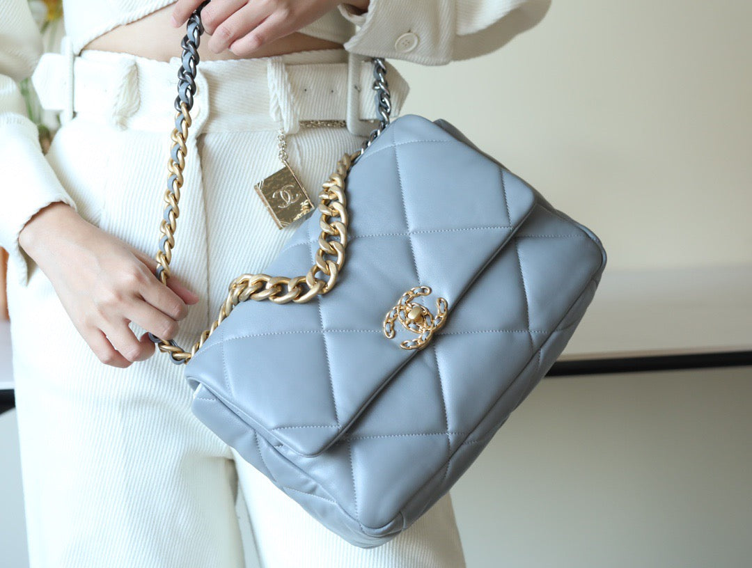 CC 19 BAG
