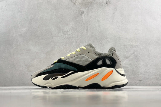 YEEZY BOOST 700