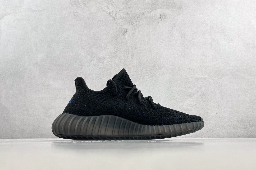 YEEZY BOOST 350 V2
