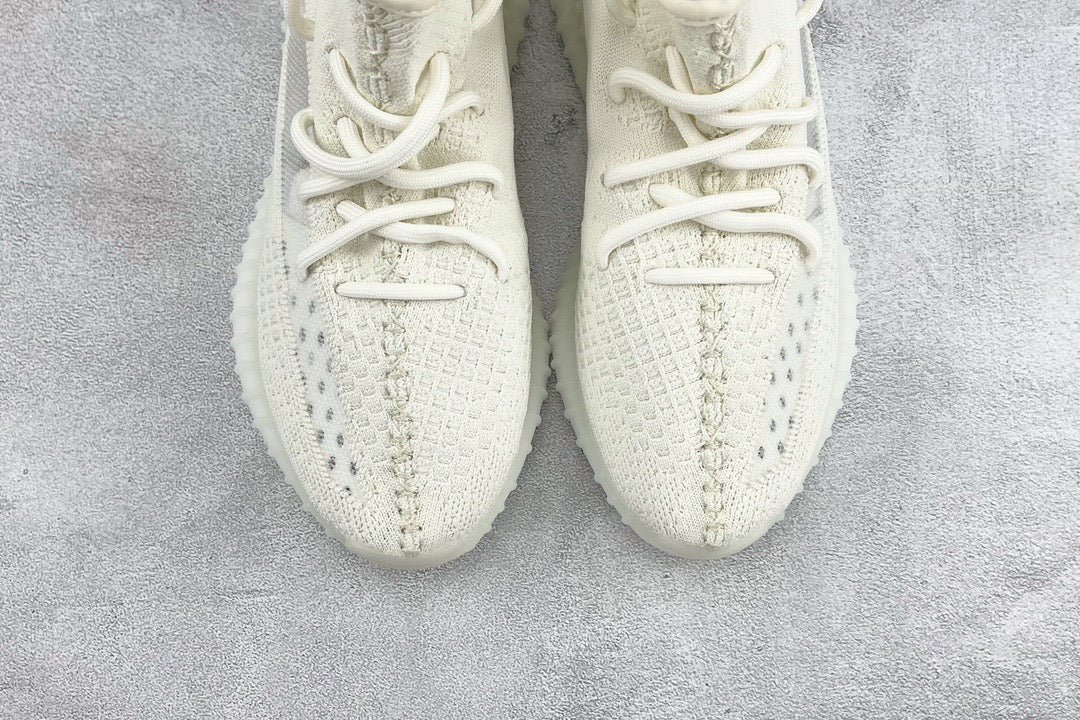 YEEZY BOOST 350 V2