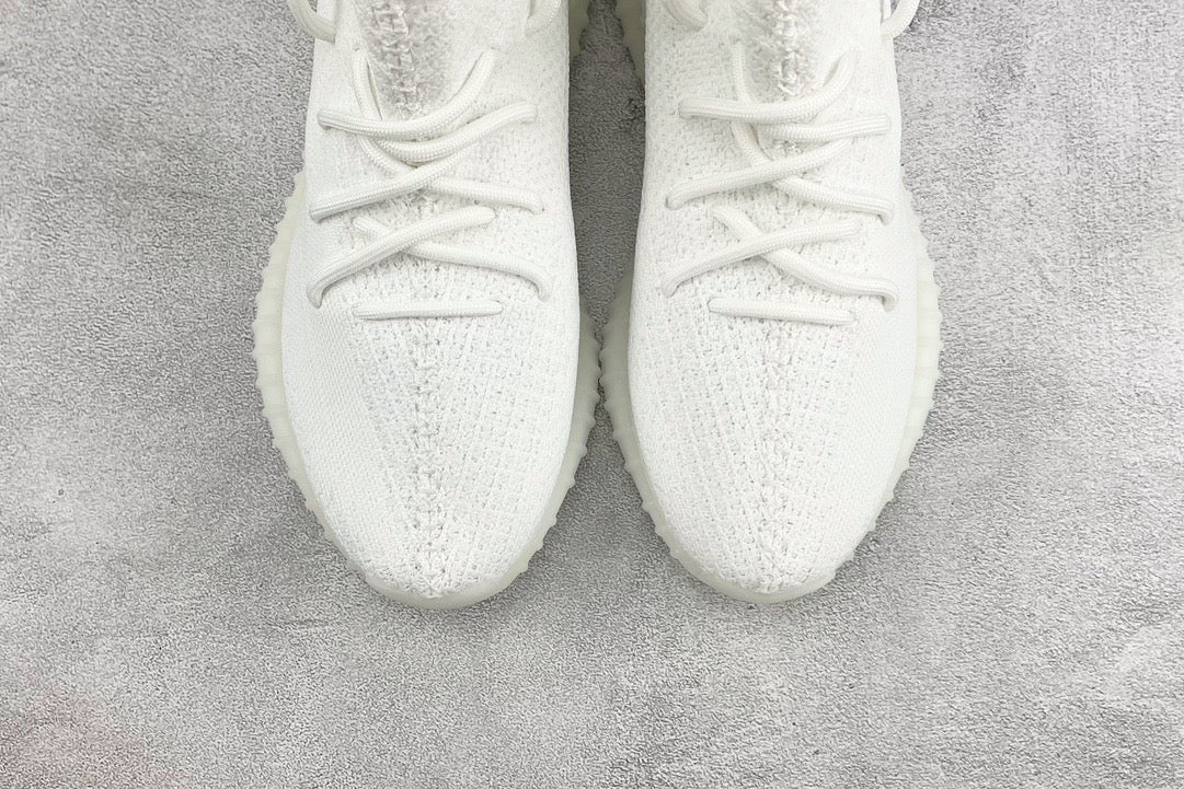 YEEZY BOOST 350 V2