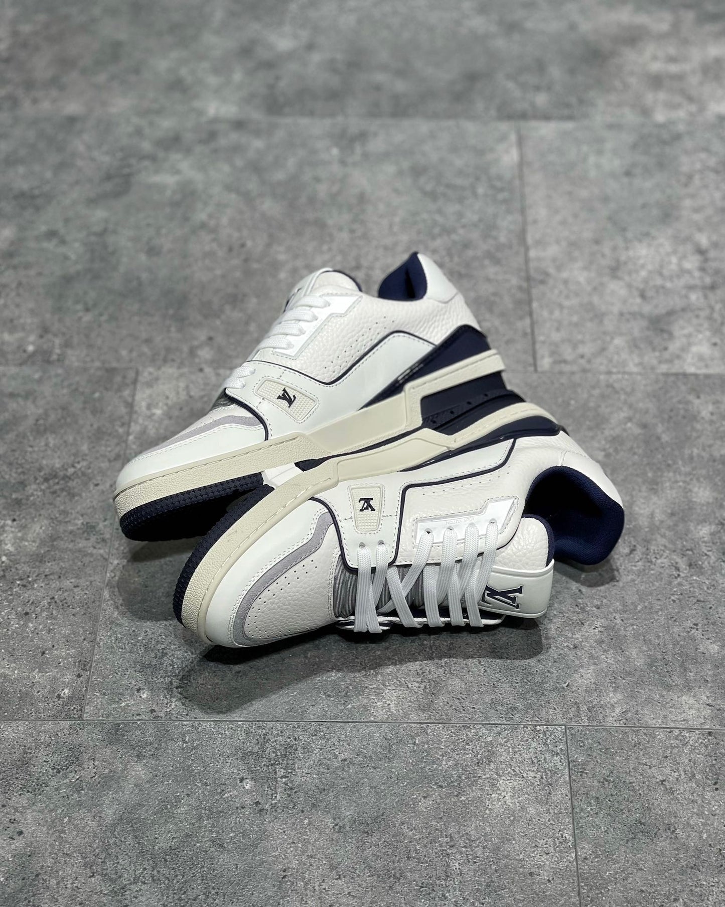 LOU TRAINERS