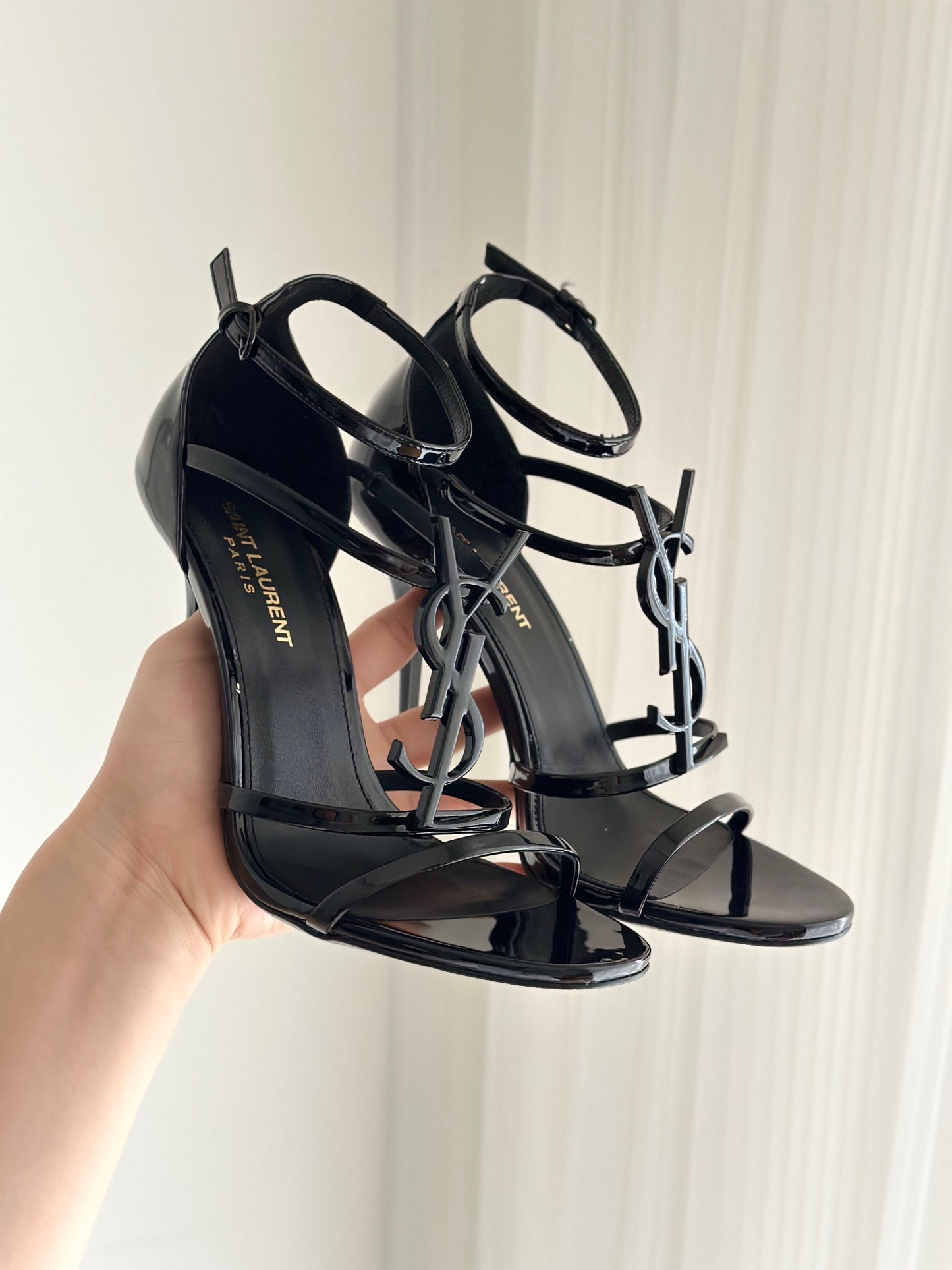 SL HEELS