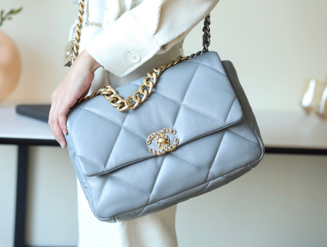 CC 19 BAG