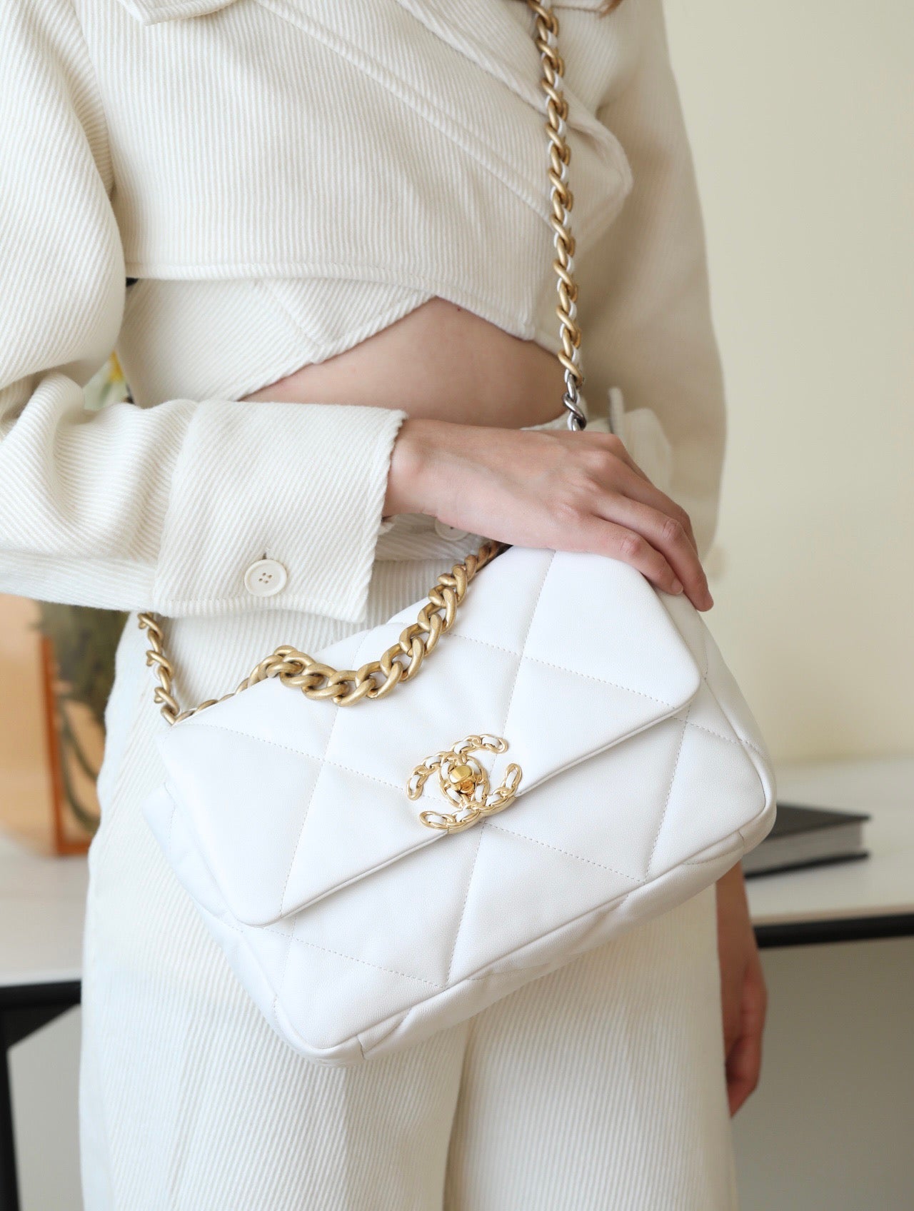 CC 19 BAG