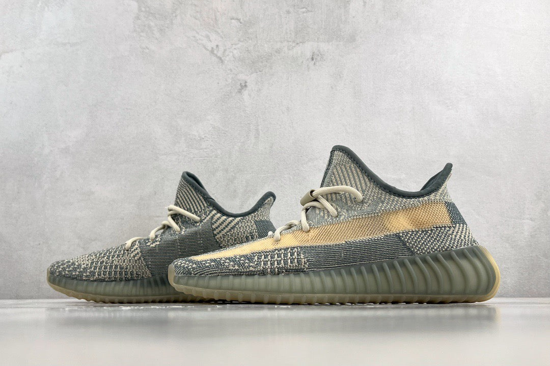YEEZY BOOST 350 V2